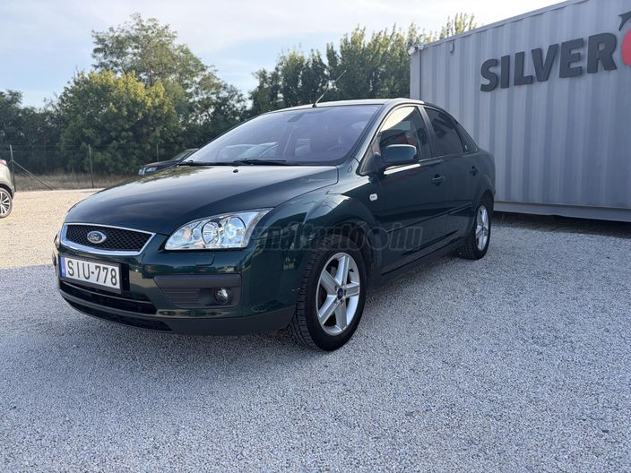 FORD FOCUS 1.6 Ghia