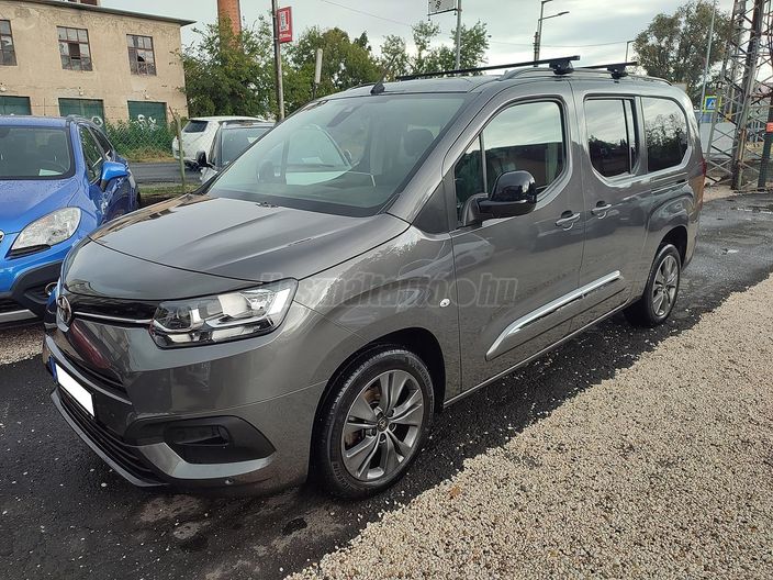 TOYOTA PROACE City Verso 1.2T Family L2H1 [7 személy]