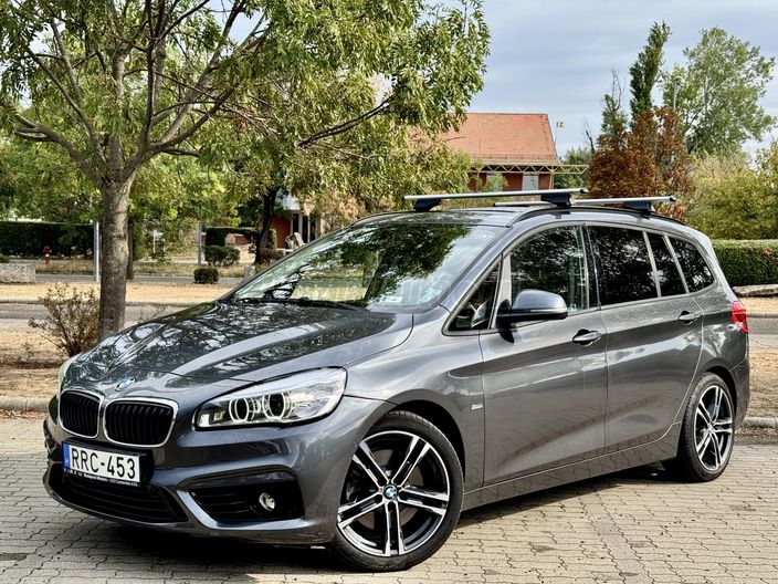 BMW 220 220d Sport (Automata) (7 személyes )