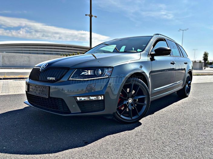 SKODA OCTAVIA Combi 2.0 CR TDI RS DSG