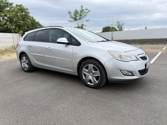 OPEL ASTRA J Sports Tourer 2.0 CDTI Sport