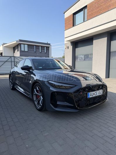 AUDI RS5 TFSI 470kW quattro Tiptronic ic