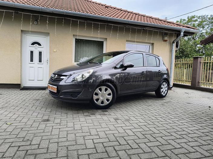 OPEL CORSA D 1.4 Enjoy