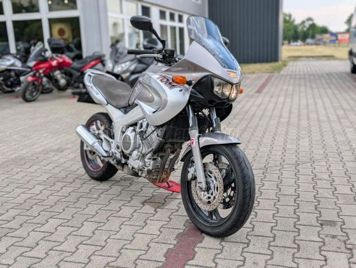 YAMAHA TDM 850