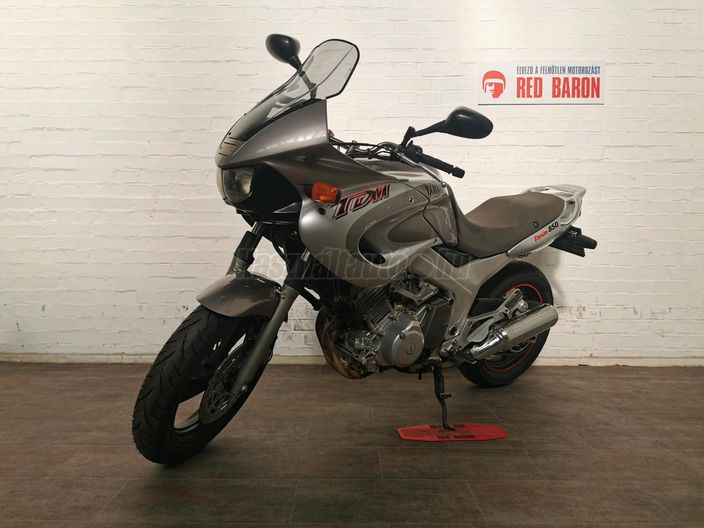 YAMAHA TDM 850