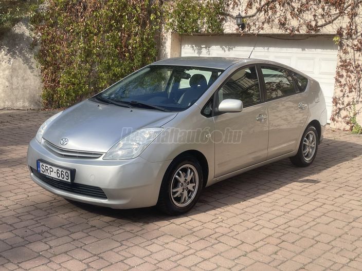 TOYOTA PRIUS 1.5 HSD Sol (Automata)
