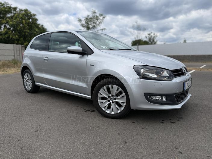 VOLKSWAGEN POLO V 1.2 70 Trendline