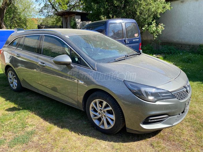 OPEL ASTRA K Sports Tourer 1.2 T Edition