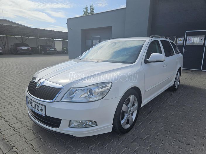 SKODA OCTAVIA Combi 1.6 CR TDI Elegance DPF