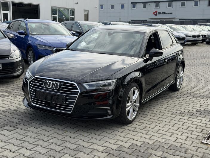 AUDI A3 Sportback 40 TFSI e S line S-tronic