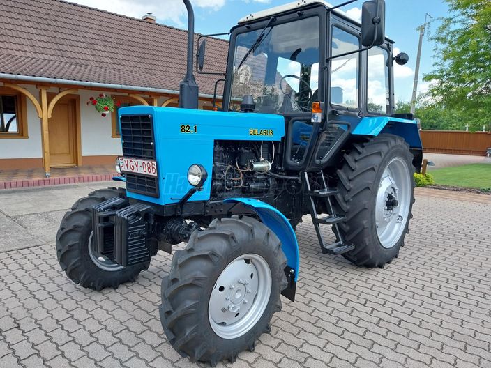 MTZ 82.1 UJ GUIKKAL