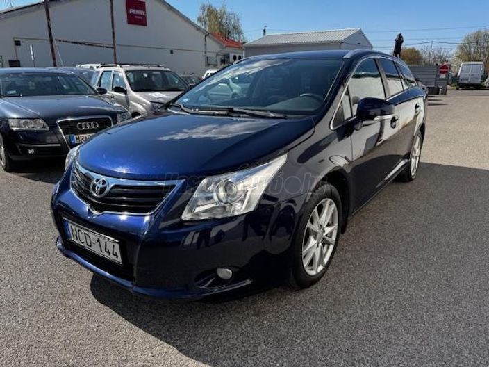 TOYOTA AVENSIS Wagon 2.2 D-4D Premium