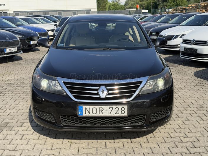RENAULT LATITUDE 3.0 dCi V6 Initiale (Automata)
