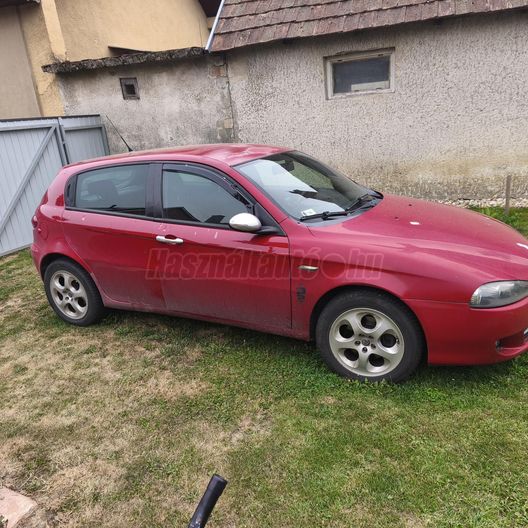 ALFA ROMEO 147 1.6 T. Spark Distinctive
