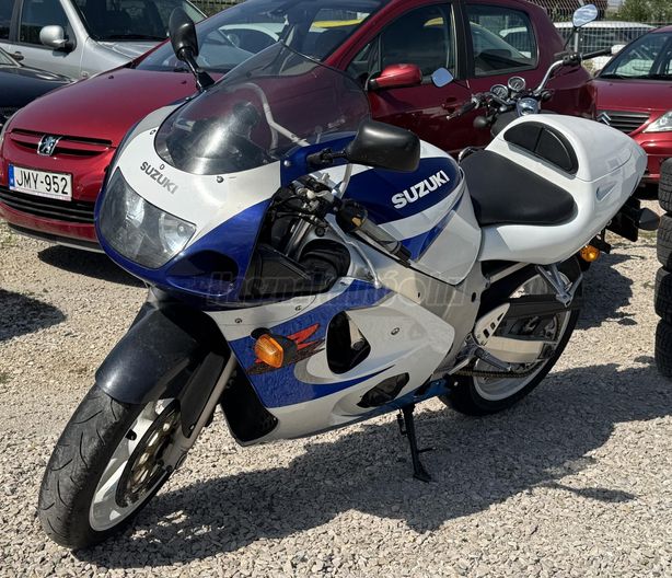 SUZUKI GSX-R 600