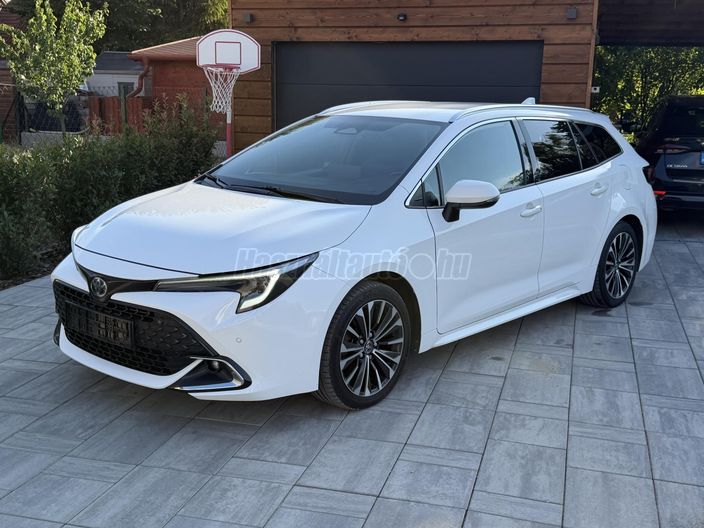 TOYOTA COROLLA Touring Sports 1.8 Hybrid Comfort Style Tech e-CVT