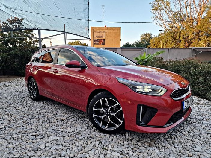 KIA CEE'D Ceed SW 1.5 T-GDI Hybrid Gold GT Line DCT