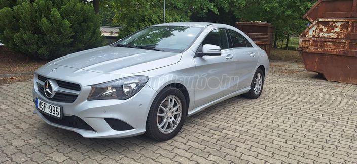 MERCEDES-BENZ CLA 180