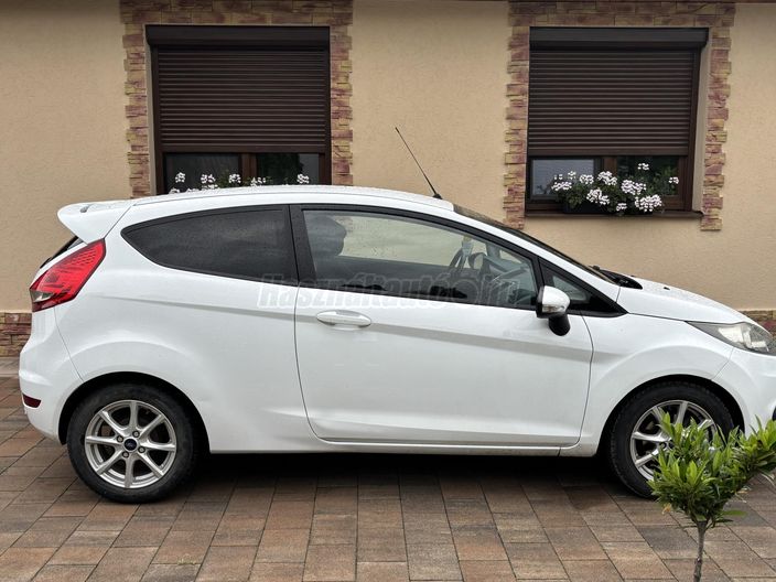 FORD FIESTA 1.6 TDCi DPF Sport