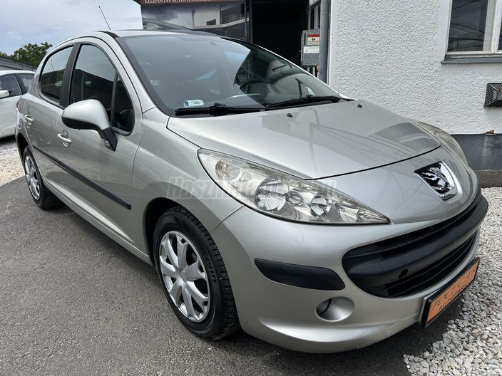 PEUGEOT 207 1.4 VTi Urban