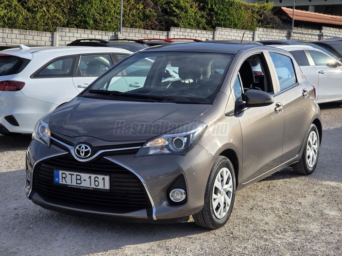 TOYOTA YARIS 1.0 Live