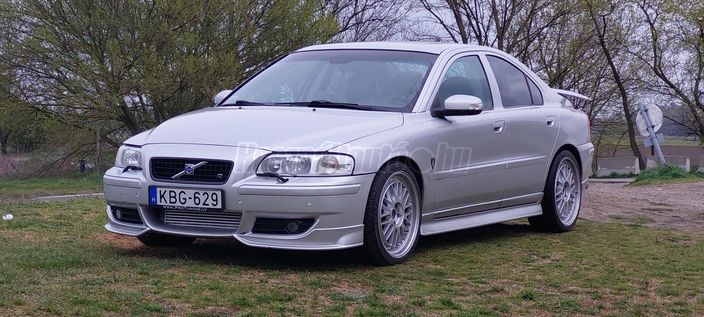 VOLVO S60 2.5 R