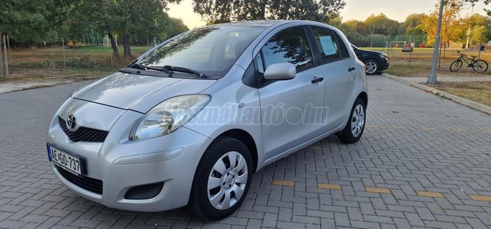 TOYOTA YARIS 1.0 998 Ice