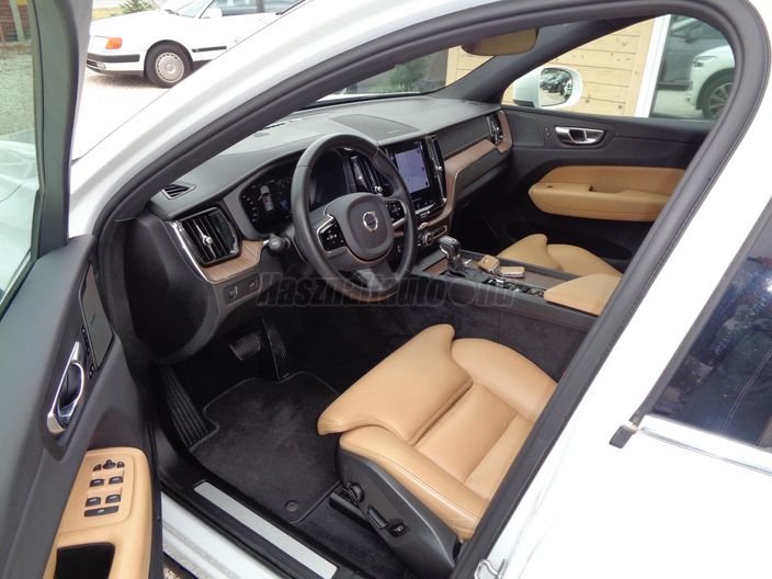 VOLVO XC60 2.0 [B4] MHEV Inscription Geartronic