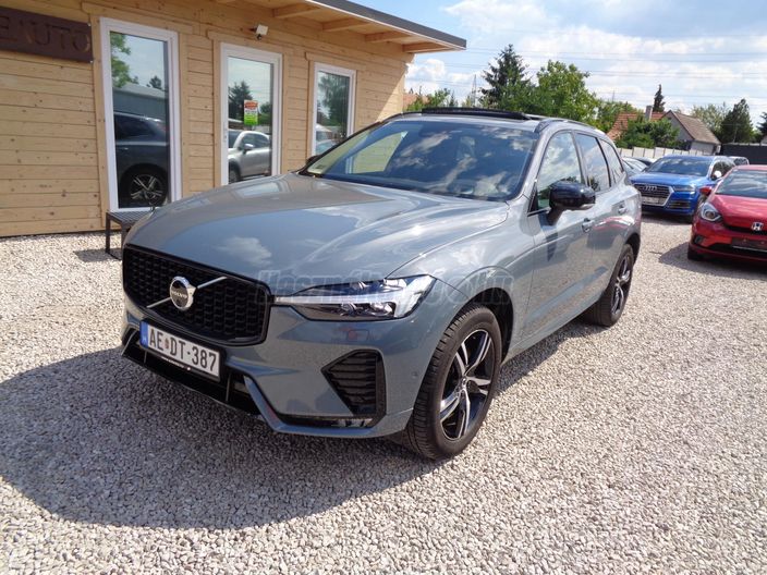 VOLVO XC60 2.0 [B4] MHEV Ultimate Dark Geartronic