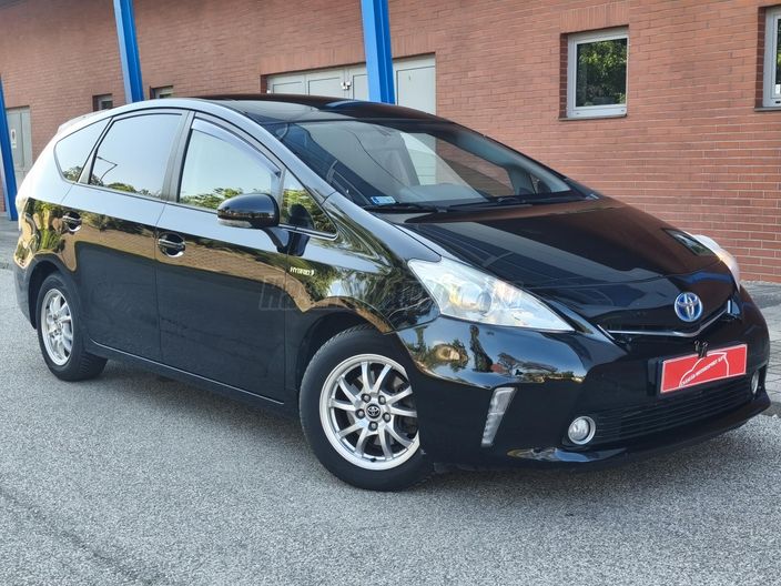 TOYOTA PRIUS+ 1.8 HSD Executive e-CVT