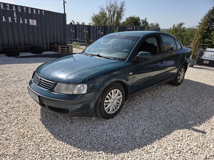 VOLKSWAGEN PASSAT 1.8 5V Comfortline