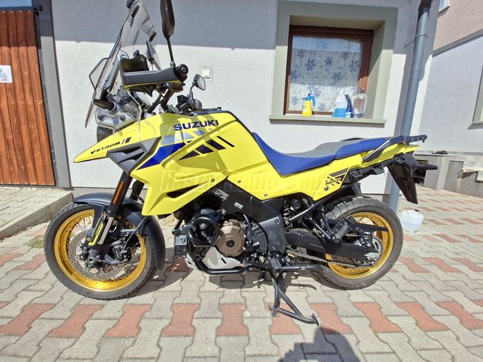SUZUKI V-STROM 1050 XT ABS