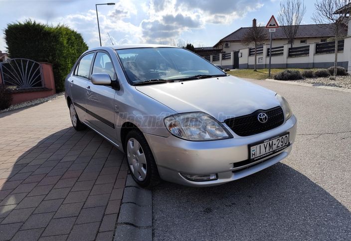 TOYOTA COROLLA 1.4 Linea Sol