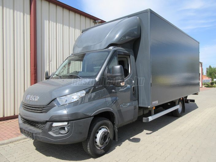 IVECO 70C18 EMELŐHÁTFALAS