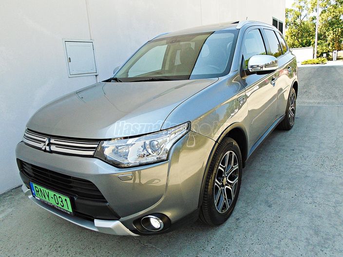 MITSUBISHI OUTLANDER 2.0 PHEV Intense Plus 4WD CVT