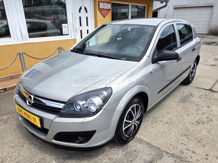 OPEL ASTRA H 1.4 Essentia