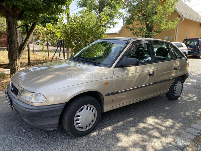 OPEL ASTRA F 1.4 Classic GL