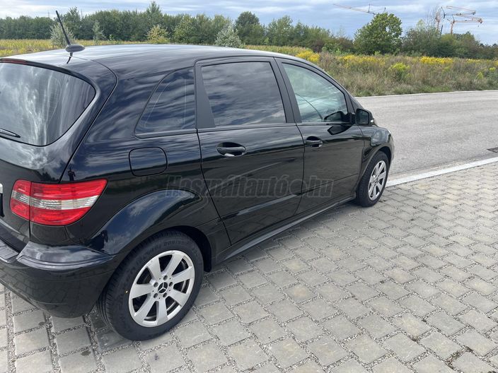 MERCEDES-BENZ B 180 CDI