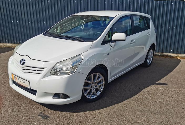 TOYOTA VERSO 1.8 Sol CVT