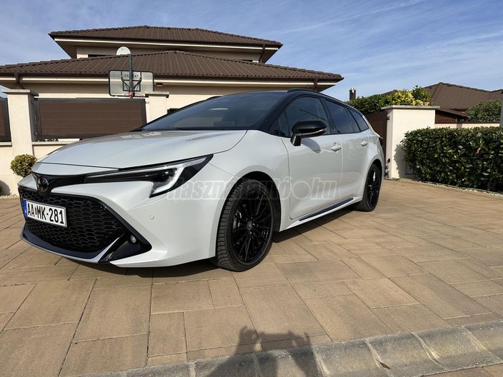 TOYOTA COROLLA Touring Sports 1.8 Hybrid GR-Sport Dynamic e-CVT