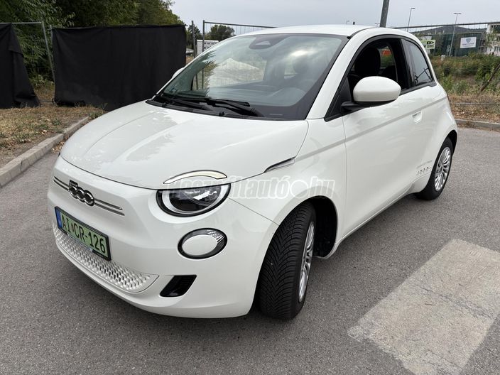 FIAT 500 500e 23,8kWh (Automata)