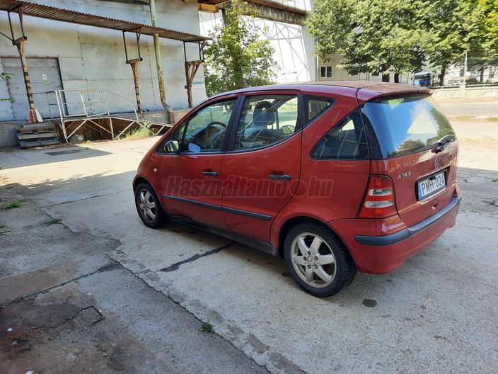 MERCEDES-BENZ A 140