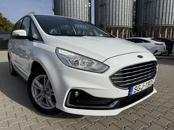 FORD GALAXY 2.0 EcoBlue SCR Titanium