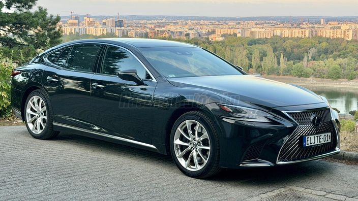 LEXUS LS 500h Supreme CVT