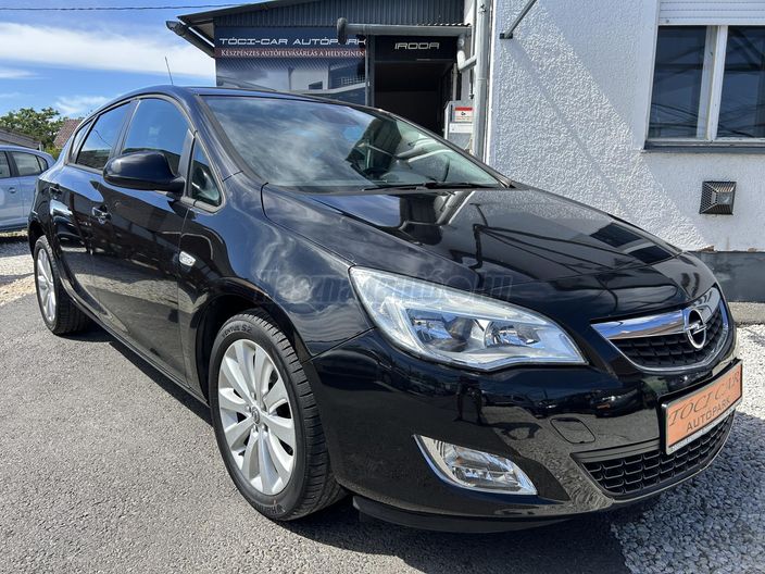 OPEL ASTRA J 1.6 Enjoy