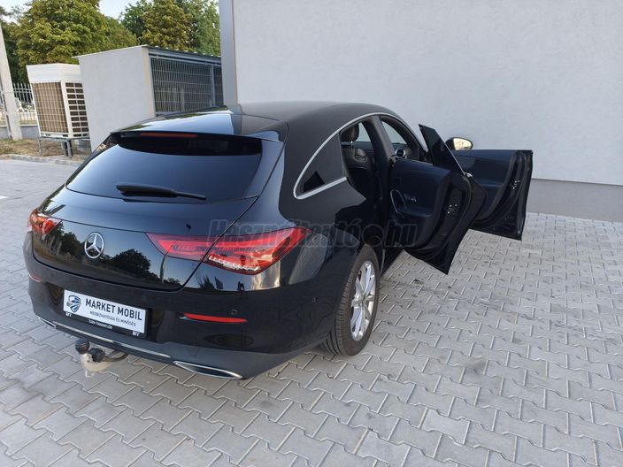 MERCEDES-BENZ CLA 200 d Progressive 8G-DCT