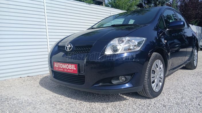 TOYOTA AURIS 1.6 Executive