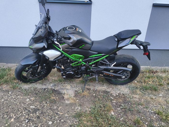 KAWASAKI Z 900