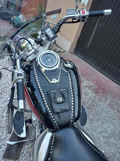 SUZUKI VL 800 (INTRUDER)