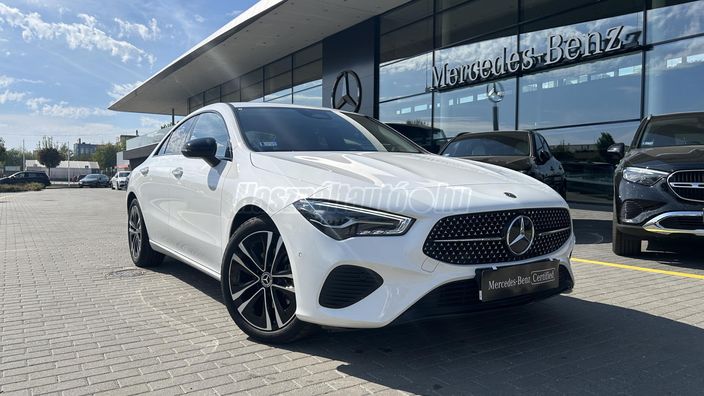 MERCEDES-BENZ CLA 180 Progressive 7G-DCT